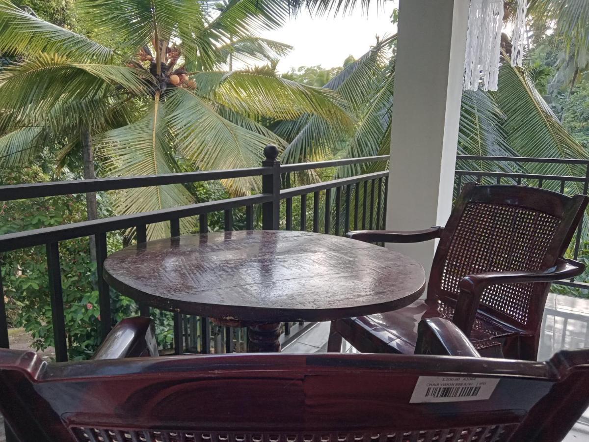 Jungle Village Homestay Pinnawala  Ngoại thất bức ảnh