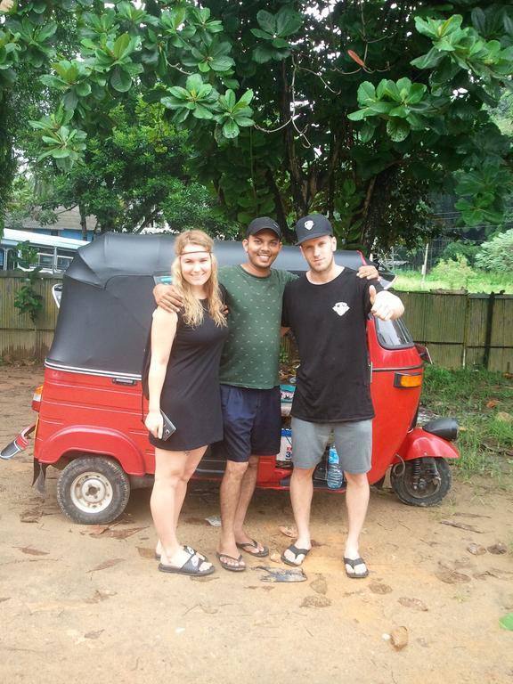 Jungle Village Homestay Pinnawala  Ngoại thất bức ảnh